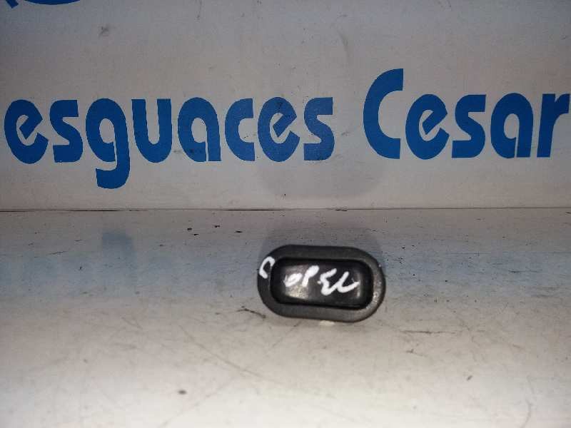 Recambio de mando elevalunas delantero derecho para opel astra g berlina sport referencia OEM IAM    Recambio de mando elevalunas delantero derecho para opel astra g berlina sport referencia OEM IAM