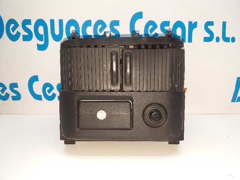 Recambio de cenicero para nissan x-trail (t30) comfort referencia OEM IAM 68108WQ400  