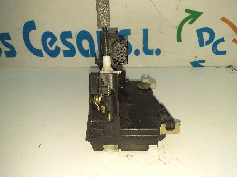 Recambio de cerradura puerta trasera izquierda para bmw serie 3 berlina (e46) 330d referencia OEM IAM 51227011245  