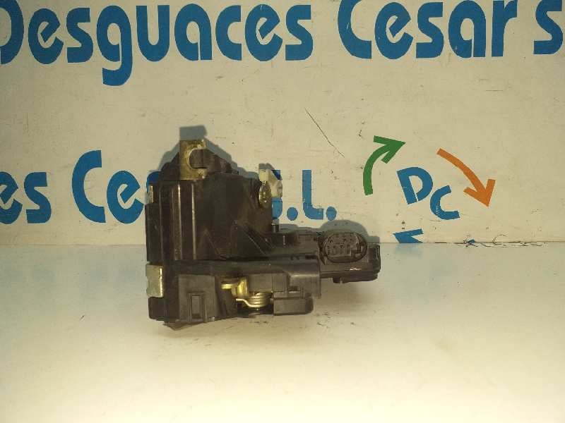 Recambio de cerradura puerta trasera derecha para bmw serie 3 berlina (e46) 330d referencia OEM IAM 51227011246  