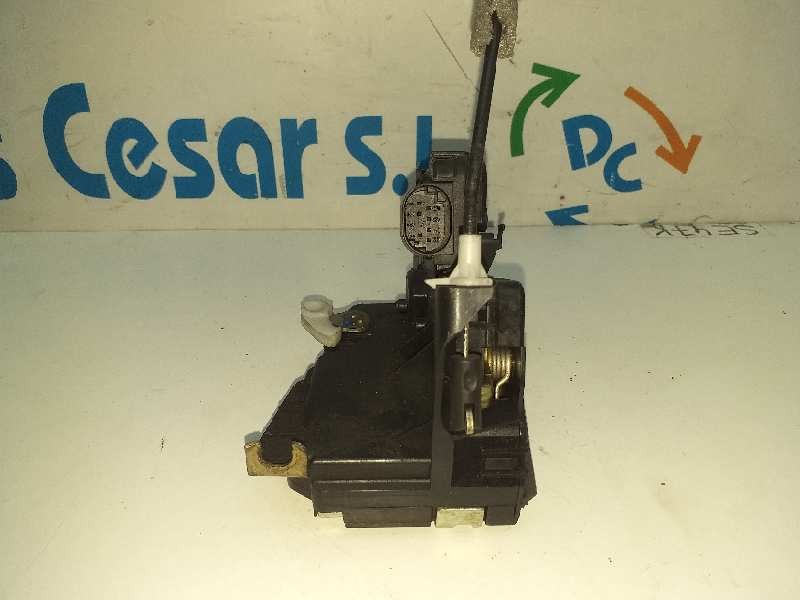 Recambio de cerradura puerta delantera derecha para bmw serie 3 berlina (e46) 330d referencia OEM IAM 51217011244  