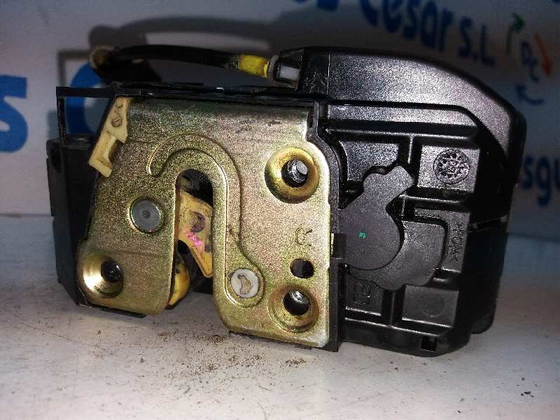 Recambio de cerradura puerta delantera derecha para nissan micra (k12e) acenta referencia OEM IAM   