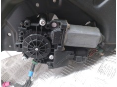 Recambio de elevalunas delantero izquierdo para audi a6 avant (c4) 2.6 referencia OEM IAM    2