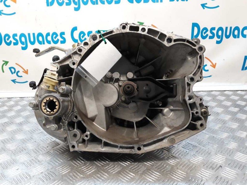 Recambio de caja cambios para peugeot 206 berlina xt referencia OEM IAM 20DL72  
