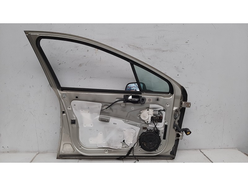 Recambio de puerta delantera izquierda para peugeot 407 st confort referencia OEM IAM  ORO 