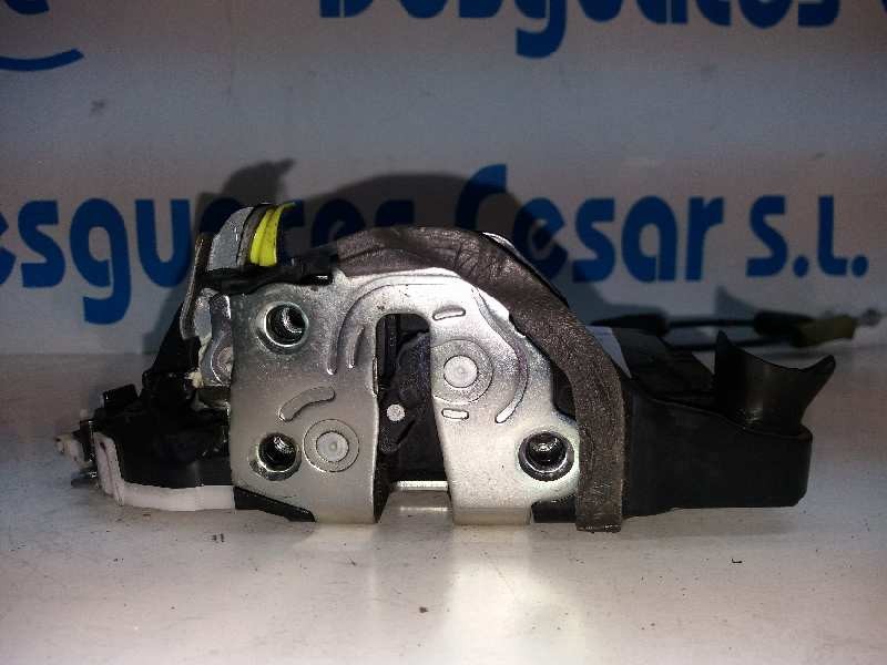 Recambio de cerradura puerta delantera izquierda para toyota prius (nhw30) advance referencia OEM IAM 6904052340  