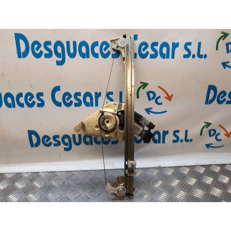 Recambio de elevalunas delantero derecho para citroën xsara berlina 2.0 hdi 66kw premier referencia OEM IAM 9222H2  