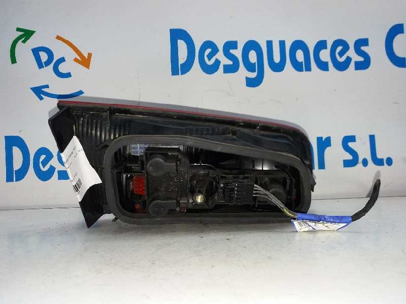 Recambio de piloto porton trasero derecho para renault laguna (b56) 1.8 16v rt referencia OEM IAM   