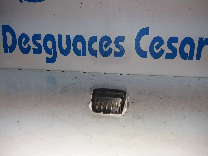 Recambio de mando elevalunas delantero derecho para citroën xsara picasso 2.0 hdi referencia OEM IAM   