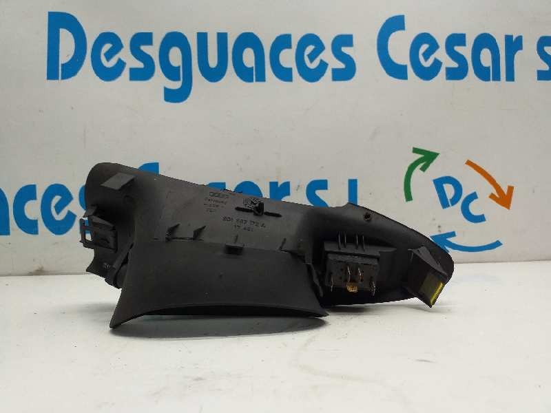 Recambio de mando elevalunas delantero derecho para audi a4 avant (b5) 1.9 tdi referencia OEM IAM    Recambio de mando elevalunas delantero derecho para audi a4 avant (b5) 1.9 tdi referencia OEM IAM