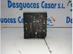 Recambio de caja reles / fusibles para renault scenic iii grand bose edition referencia OEM IAM  0331162300688  2