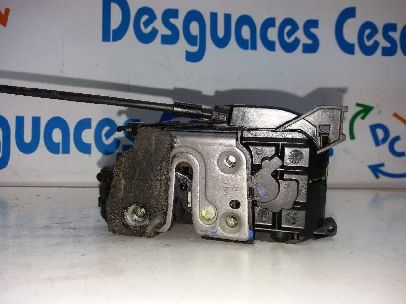 Recambio de cerradura puerta delantera derecha para renault scenic iii grand bose edition referencia OEM IAM   