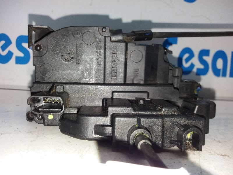 Recambio de cerradura puerta delantera derecha para renault scenic iii grand bose edition referencia OEM IAM   