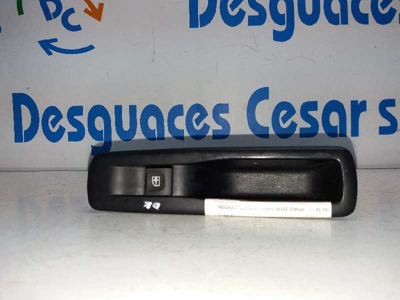 Recambio de mando elevalunas trasero izquierdo para renault scenic iii grand bose edition referencia OEM IAM 829500004R  
