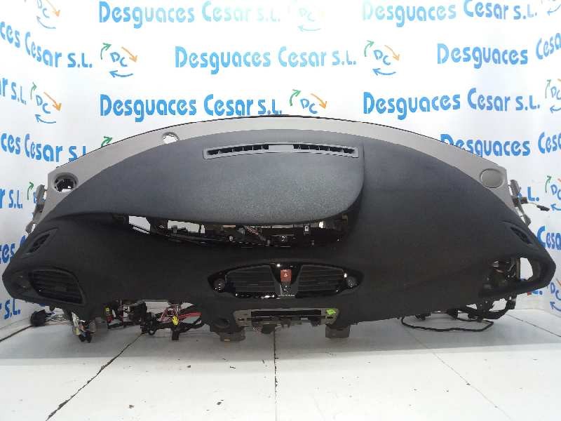 Recambio de salpicadero para renault scenic iii grand bose edition referencia OEM IAM   