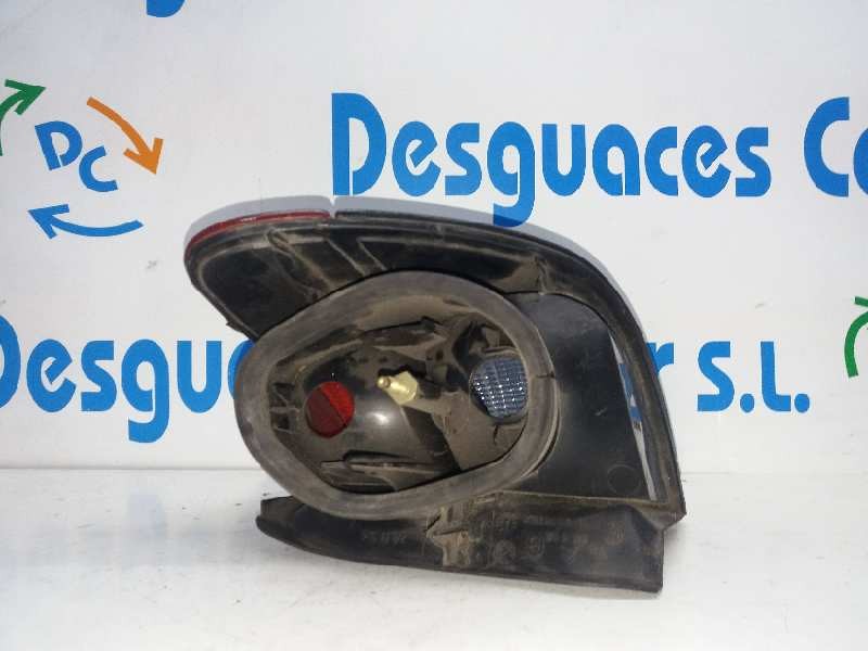 Recambio de piloto trasero izquierdo para peugeot 406 berlina (s1/s2) 1.9 turbodiesel cat referencia OEM IAM   