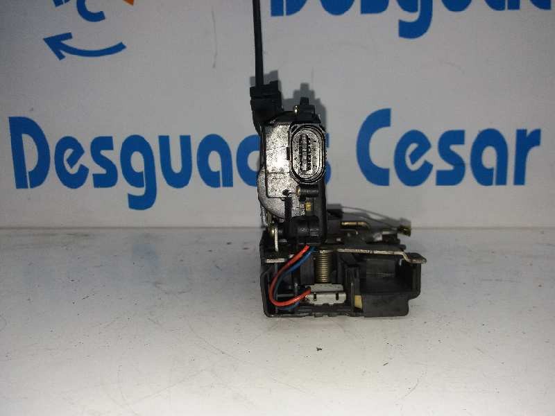 Recambio de cerradura puerta delantera derecha para seat toledo (1m2) stella referencia OEM IAM 1M0823033D  