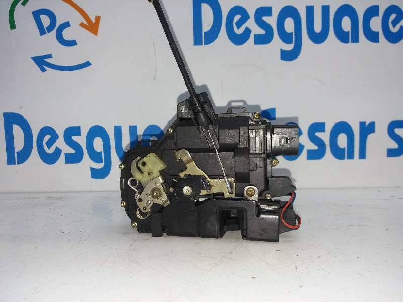 Recambio de cerradura puerta delantera derecha para seat toledo (1m2) stella referencia OEM IAM 1M0823033D  