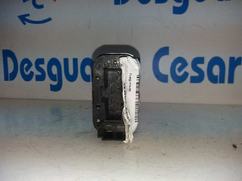 Recambio de mando elevalunas delantero izquierdo para ford mondeo berlina (gd) ambiente referencia OEM IAM   