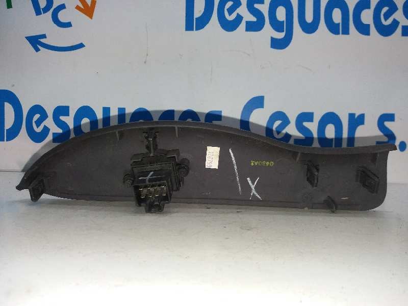 Recambio de mando elevalunas delantero derecho para chrysler neon (pl) 2.0 le referencia OEM IAM 04793859AA  
