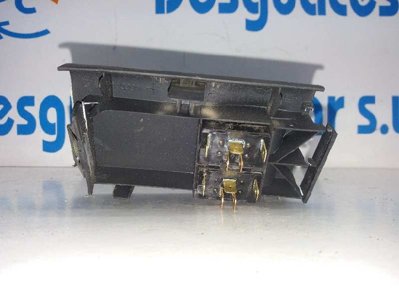 Recambio de mando elevalunas delantero izquierdo para audi a4 berlina (b5) 1.9 tdi referencia OEM IAM   