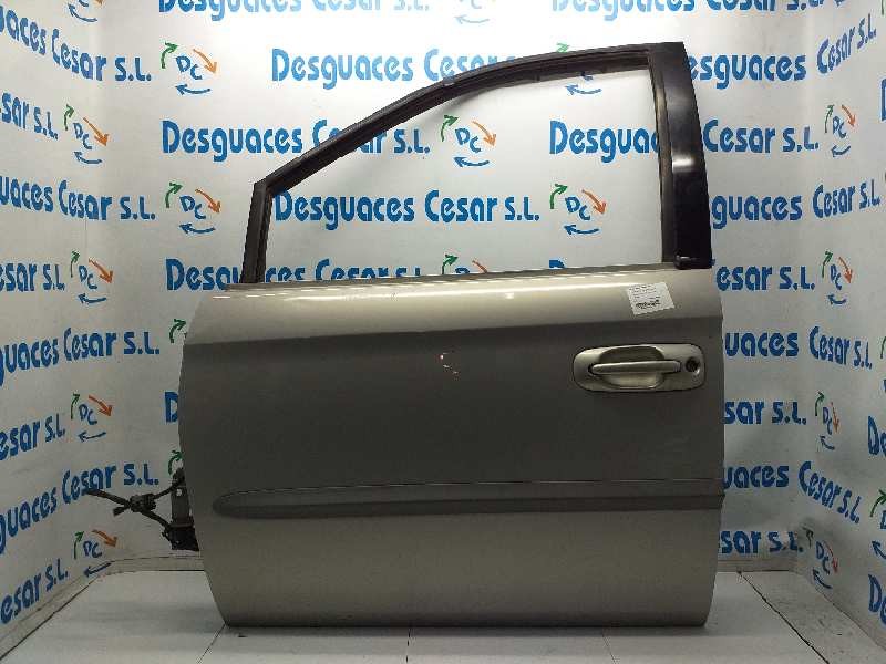 Recambio de puerta delantera izquierda para chrysler voyager (rg) 2.5 crd lx referencia OEM IAM  PLATA 