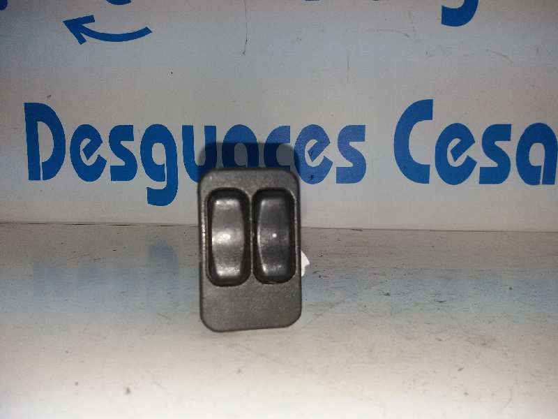 Recambio de mando elevalunas delantero izquierdo para opel corsa c club referencia OEM IAM   