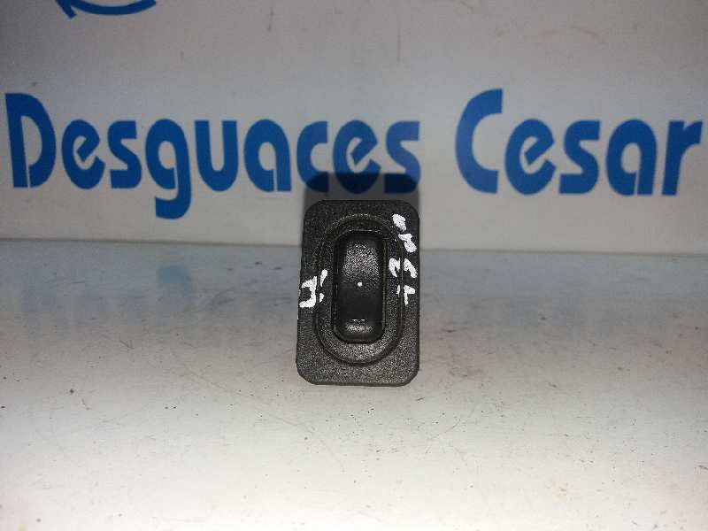 Recambio de mando elevalunas delantero derecho para opel corsa c club referencia OEM IAM   