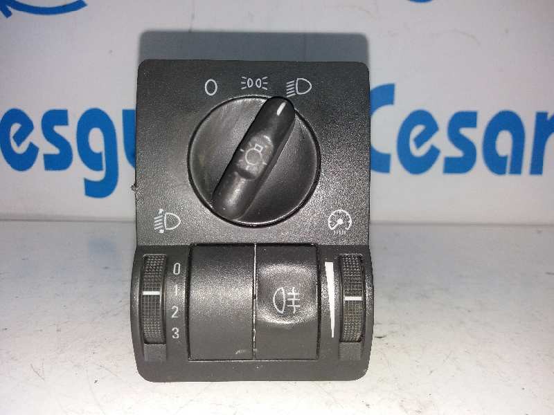 Recambio de mando luces para opel corsa c club referencia OEM IAM 09138124  