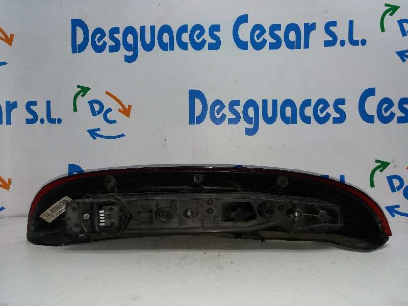Recambio de piloto trasero derecho para opel corsa c club referencia OEM IAM 09196364  