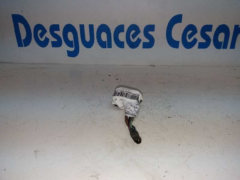 Recambio de mando elevalunas delantero derecho para opel corsa b fresh referencia OEM IAM   