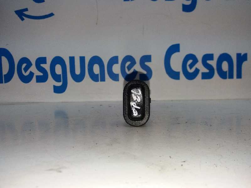 Recambio de mando elevalunas delantero derecho para opel zafira a elegance referencia OEM IAM   