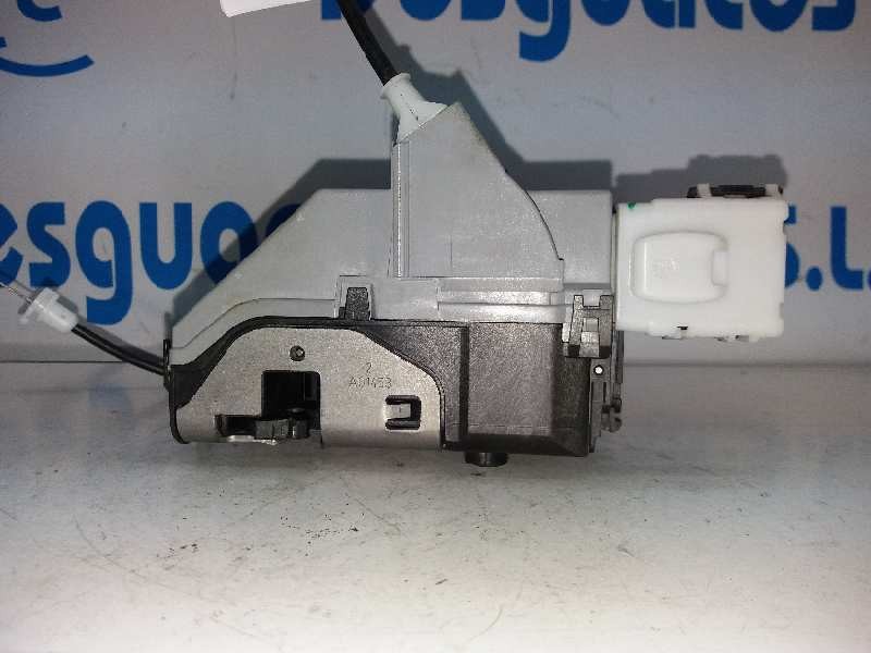 Recambio de cerradura puerta trasera izquierda para peugeot 308 style referencia OEM IAM 567165  OFERTA