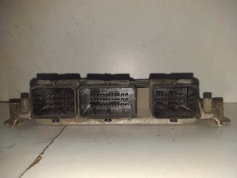 Recambio de centralita motor uce para citroën xsara picasso 1.6 básico referencia OEM IAM 0261206633 9637839580 