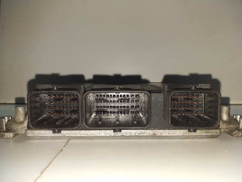 Recambio de centralita motor uce para peugeot 206 berlina xs referencia OEM IAM 0281010594 9642013980 