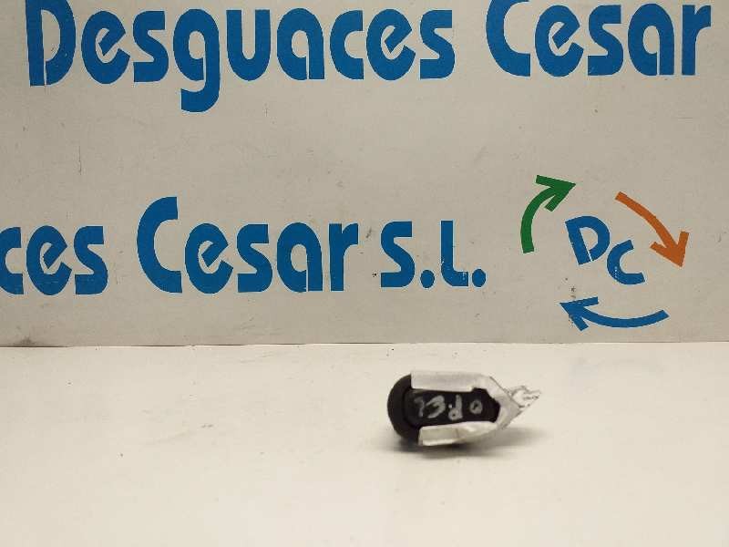 Recambio de mando elevalunas delantero derecho para opel astra g berlina comfort referencia OEM IAM 6240105  