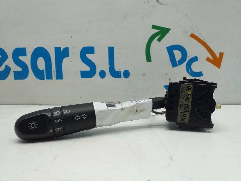 Recambio de mando intermitentes para daewoo kalos 1.4 sport referencia OEM IAM 5203211000 96540683 OFERTA