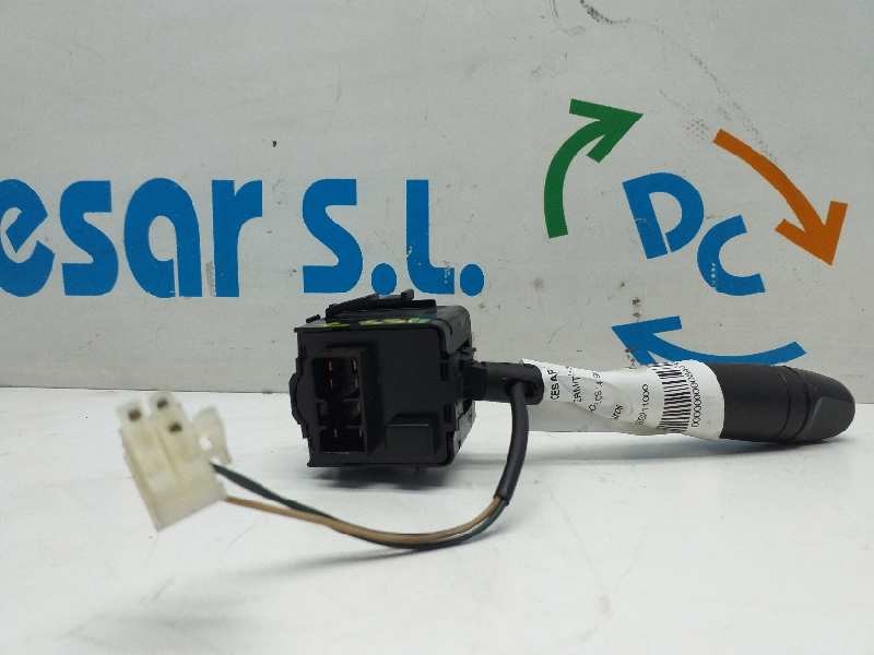 Recambio de mando intermitentes para daewoo kalos 1.4 sport referencia OEM IAM 5203211000 96540683 OFERTA