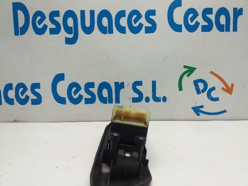 Recambio de mando elevalunas delantero izquierdo para nissan primera berlina (p11) básico referencia OEM IAM   