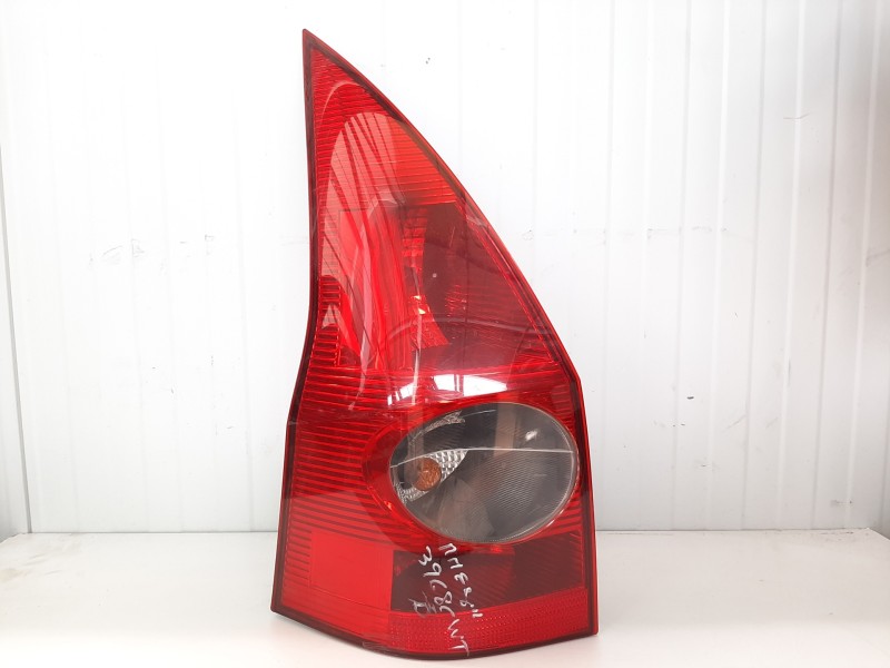 Recambio de piloto trasero izquierdo para renault megane ii familiar expression confort referencia OEM IAM   