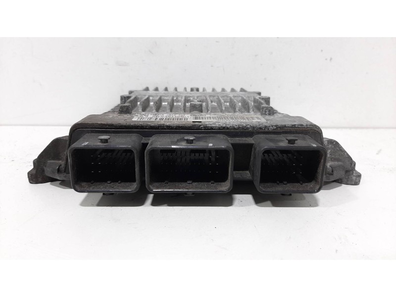 Recambio de centralita motor uce para citroën c2 sx referencia OEM IAM 5WS40110ET  