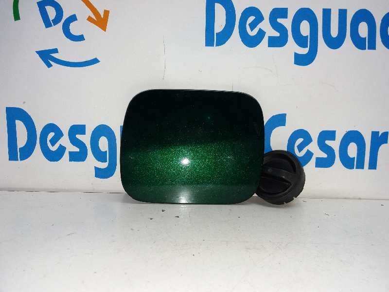 Recambio de tapa exterior combustible para lexus is200 (gxe10) 2.0 referencia OEM IAM  VERDE 