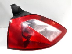 Recambio de piloto trasero izquierdo para renault megane ii berlina 5p confort authentique referencia OEM IAM 8200073236  