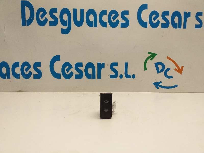 Recambio de mando elevalunas delantero derecho para citroën zx 1,4 armonia referencia OEM IAM    Recambio de mando elevalunas delantero derecho para citroën zx 1,4 armonia referencia OEM IAM