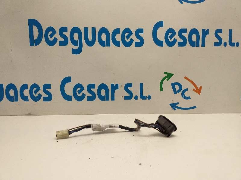 Recambio de mando elevalunas delantero derecho para opel astra 4/1598 referencia OEM IAM    Recambio de mando elevalunas delantero derecho para opel astra 4/1598 referencia OEM IAM