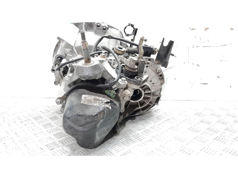 Recambio de caja cambios para nissan micra (k12e) acenta referencia OEM IAM 8200109962  