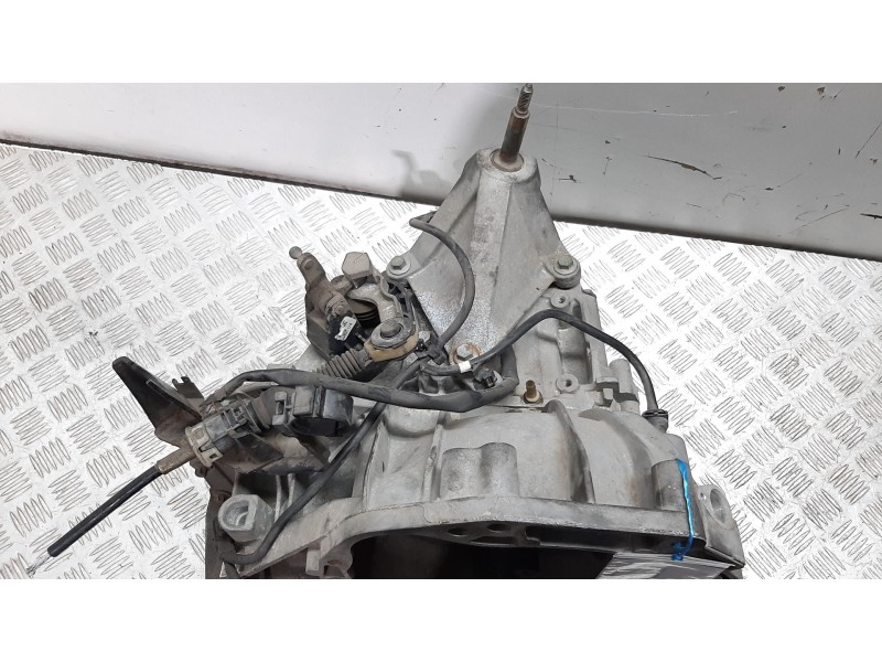 Recambio de caja cambios para nissan micra (k12e) acenta referencia OEM IAM 8200109962  