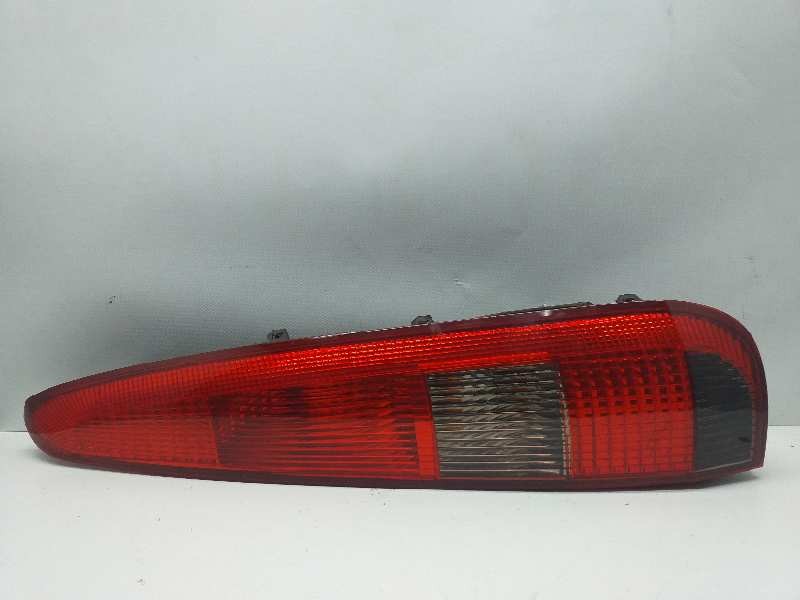 Recambio de piloto trasero derecho para ford fusion (cbk) ambiente referencia OEM IAM 1324515  