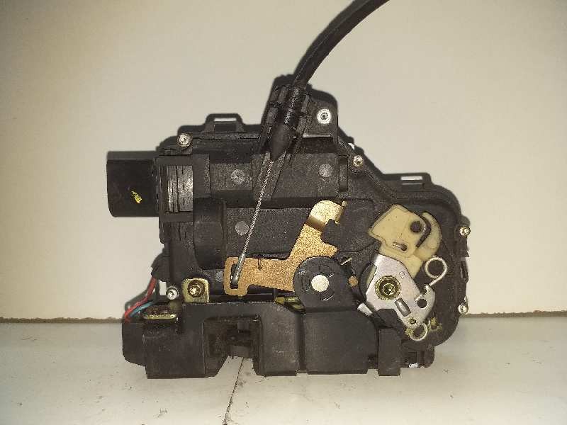 Recambio de cerradura puerta delantera derecha para volkswagen golf iv berlina (1j1) 25 aniversario referencia OEM IAM   