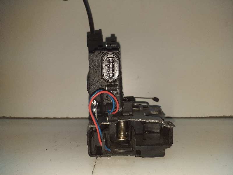 Recambio de cerradura puerta delantera izquierda para volkswagen golf iv berlina (1j1) 25 aniversario referencia OEM IAM   